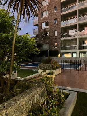 Apartment Apto con Piscina, GYM y terraza sobre Rambla, Vista al Rio Colonia