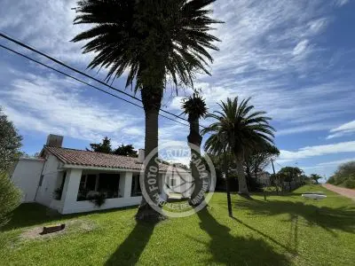 House Casa rodeada de monte y mar La Coronilla