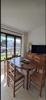 House Chalet en Casco Antiguo, a dos cuadras de la playa La Paloma