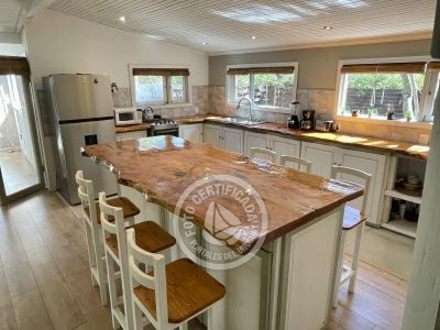 Casa Pitanga. casitas del bosque. Punta del Diablo