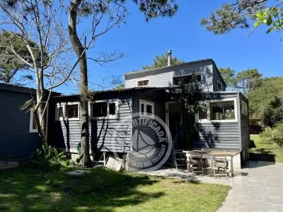 Casa Pitanga. casitas del bosque. Punta del Diablo