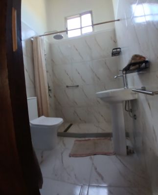 Elementaria - La Esmeralda - Rocha