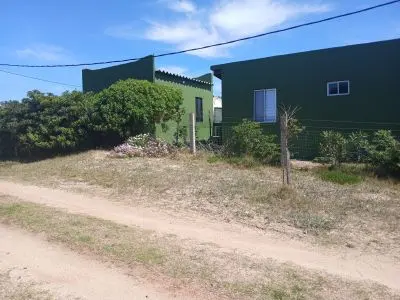 Elementaria - La Esmeralda - Rocha