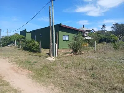 Elementaria - La Esmeralda - Rocha