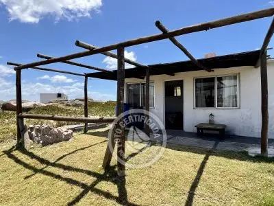 Complejo Casa grande y monoambiente zona faro Cabo Polonio