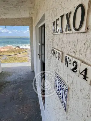 Casa Xeixo - 2 dormitorios 6 personas  Cabo Polonio