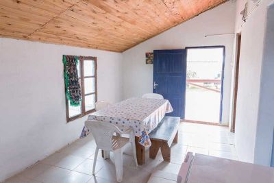 Cabin Casa Sol. Cabaña en planta alta, terraza y acceso a jardín Valizas