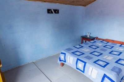 Cabin Casa Sol. Cabaña en planta alta, terraza y acceso a jardín Valizas