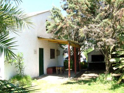 Laurel. Parrillero, 2 dormitorios, 5 personas