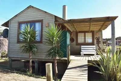 Cabañas Shanti. - Punta del diablo
