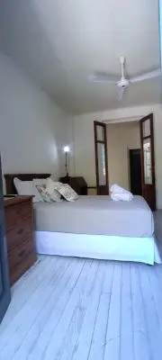 House Casa Centrica en Colonia · Vistas Abiertas & Patio Natural Colonia del Sacramento