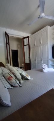 House Casa Centrica en Colonia · Vistas Abiertas & Patio Natural Colonia del Sacramento