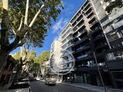 Apartamento Cordón Soho, Edif. Soon! 2 dorm, terraza y cochera Montevideo