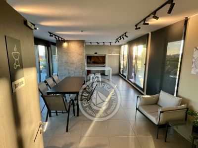 Apartamento Cordón Soho, Edif. Soon! 2 dorm, terraza y cochera Montevideo