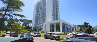 Apartamento 2 Ambientes, 4 personas, COCHERA, Piscina climatizada, GYM Punta del Este