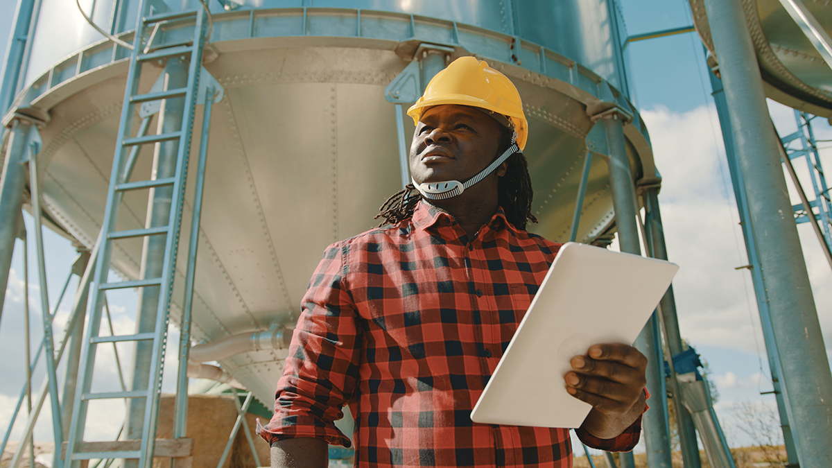 5 agriculture career paths (& stackable credential