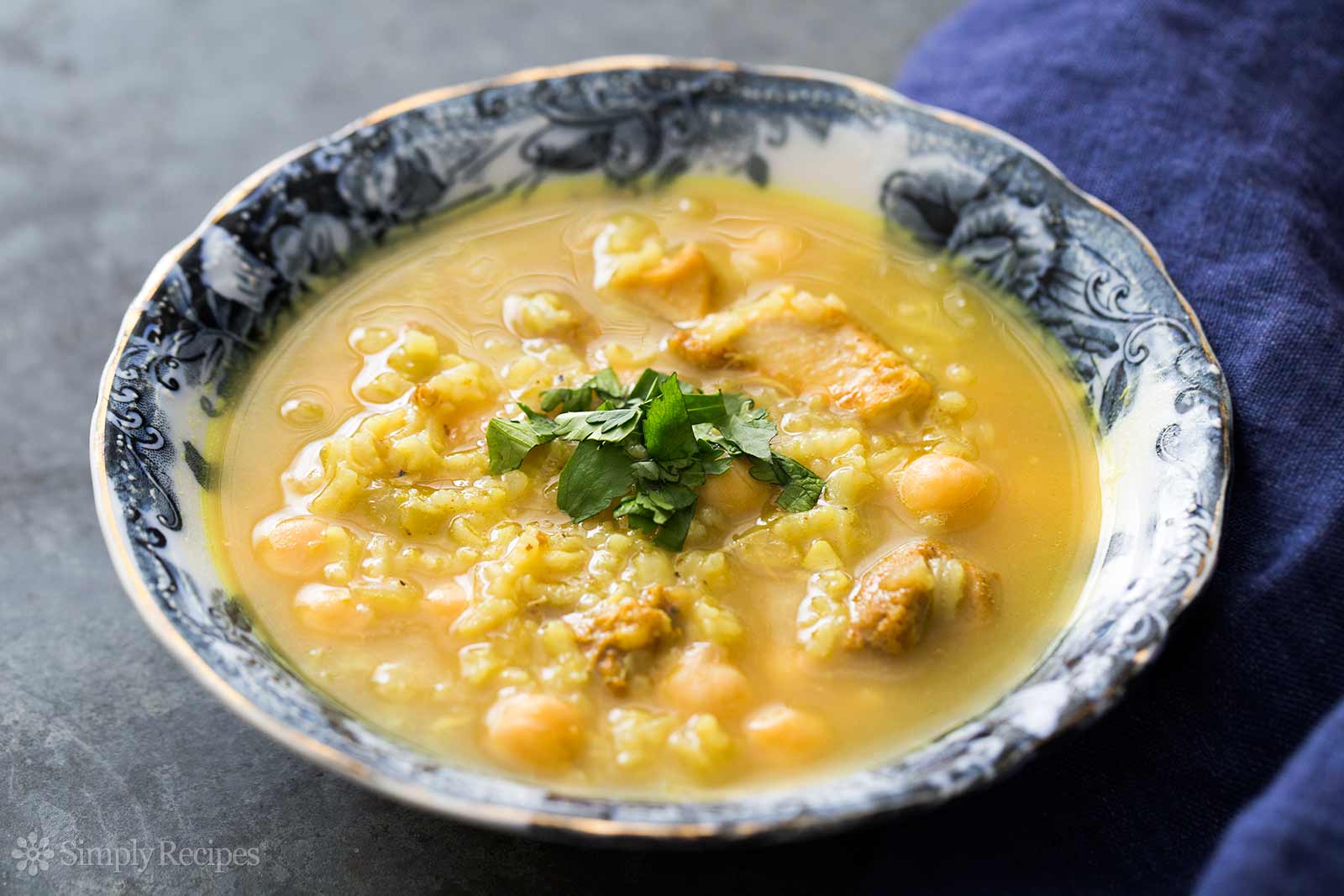 Lemon Chicken Chickpea Soup