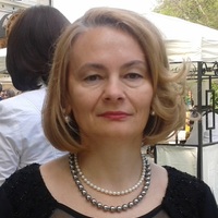 Daniela Reisz Daniela Reisz