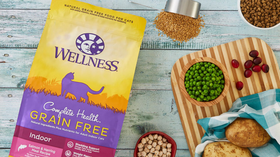 wellness natural hairball control cat food
