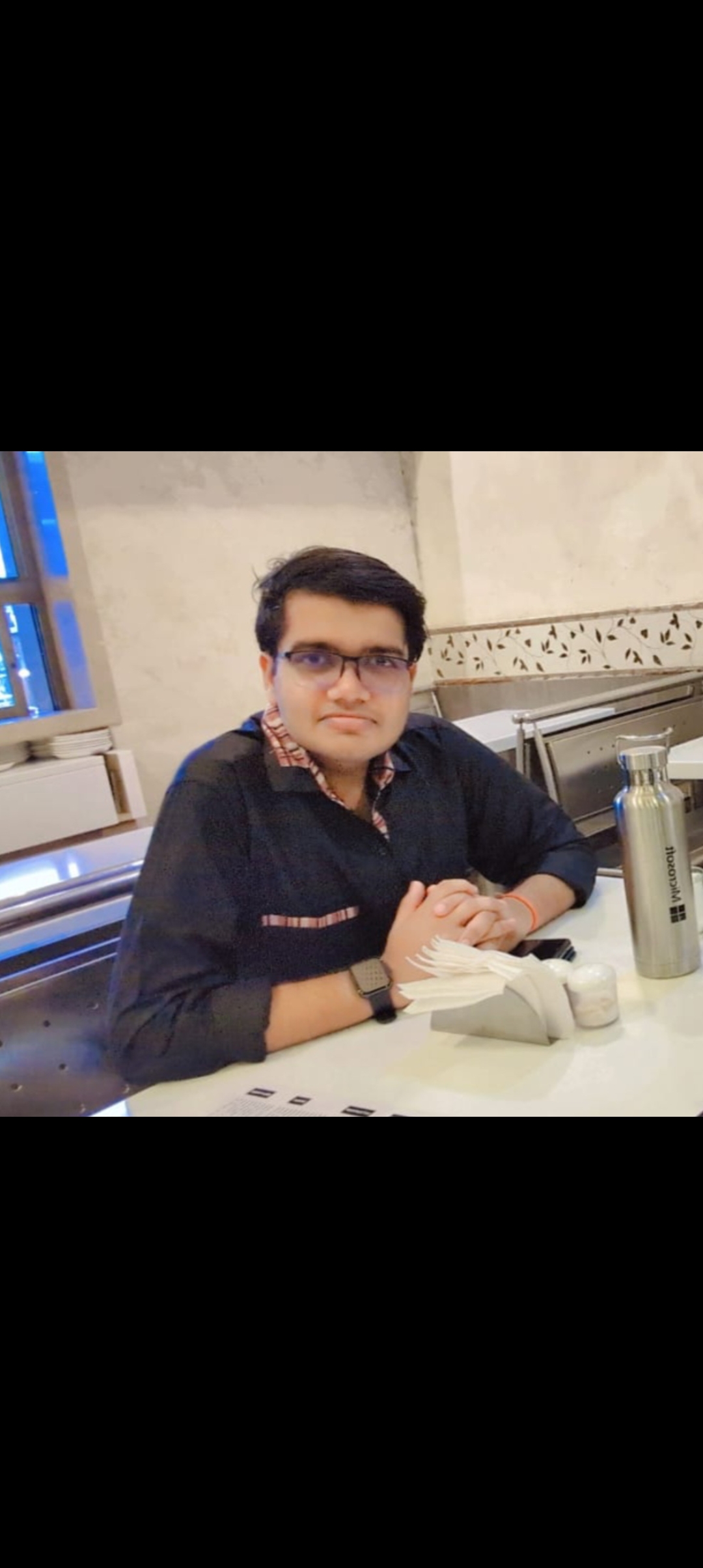 FELLOW.jpg