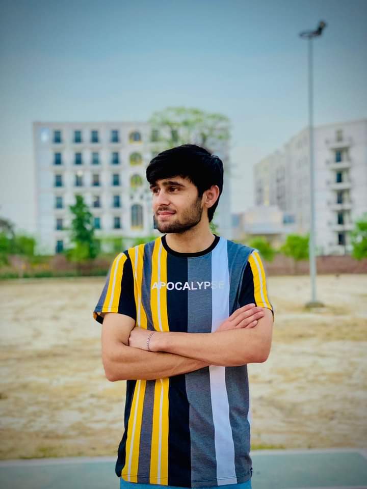 FELLOW.jpg