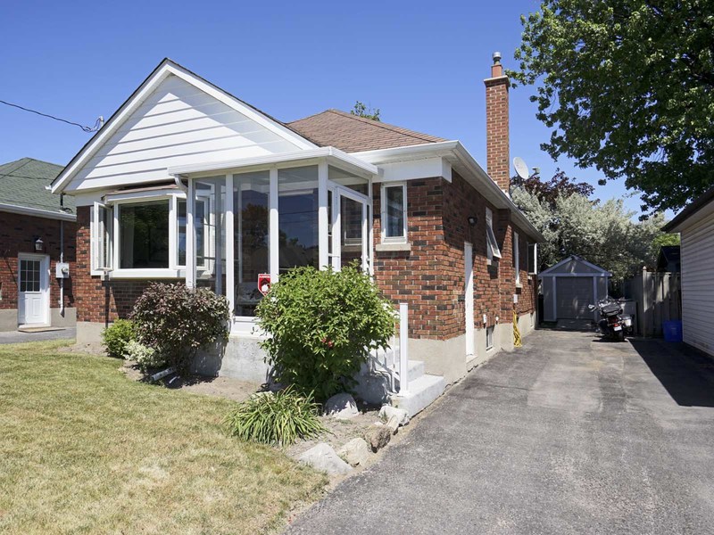 163 Central Park Blvd S, Oshawa, Ontario,