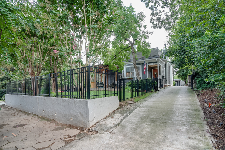 846 St. Charles Ave Unit A