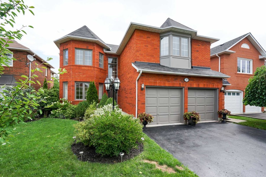 26 Pogson Dr, Whitby, Ontario,