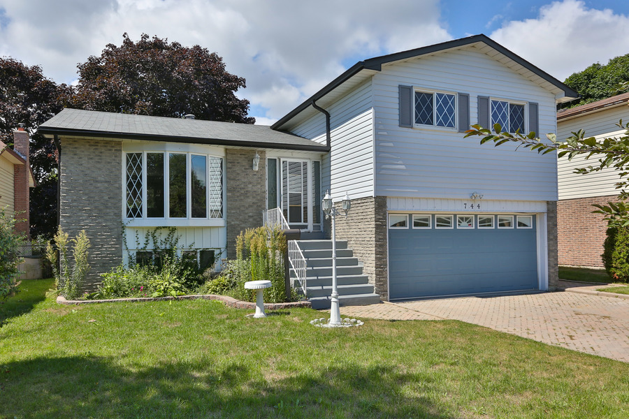 744 Pickering Beach Road, Ajax, Ontario, L1S 3K8