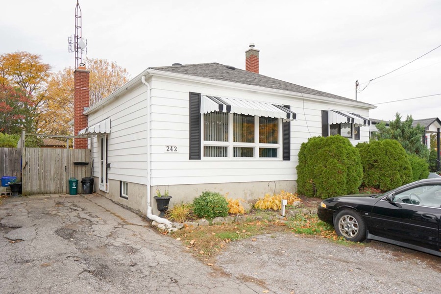 242 Gibbons St, Oshawa, Ontario,