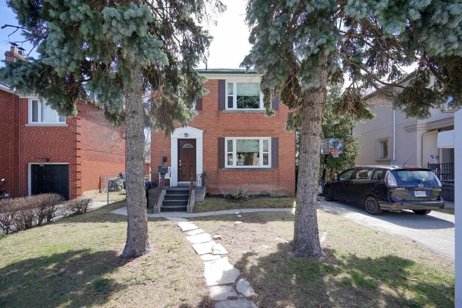 15 Newbury Lane, Toronto, Ontario,