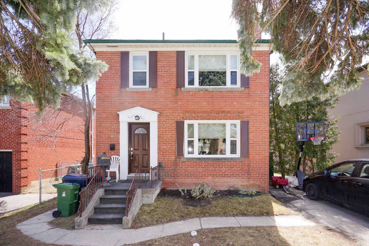 15 Newbury Lane, Toronto, Ontario,