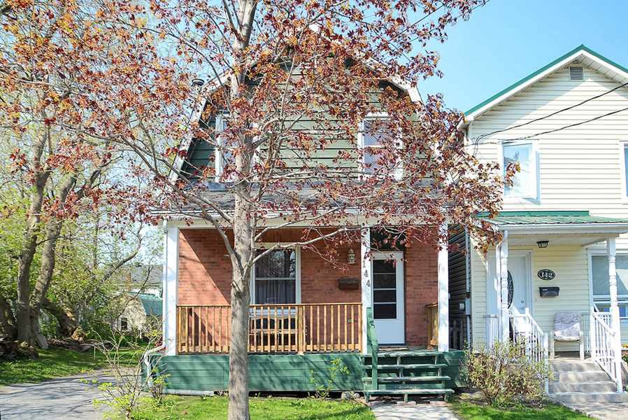 144 Hamilton Avenue N, Ottawa, Ontario, K1A 1C2
