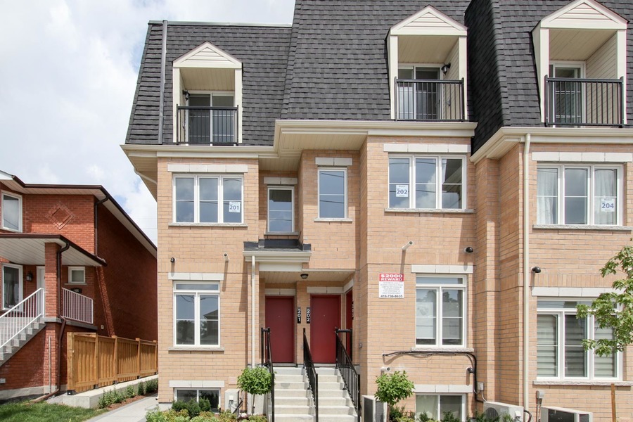 201400 Hopewell Ave, Toronto, Ontario,