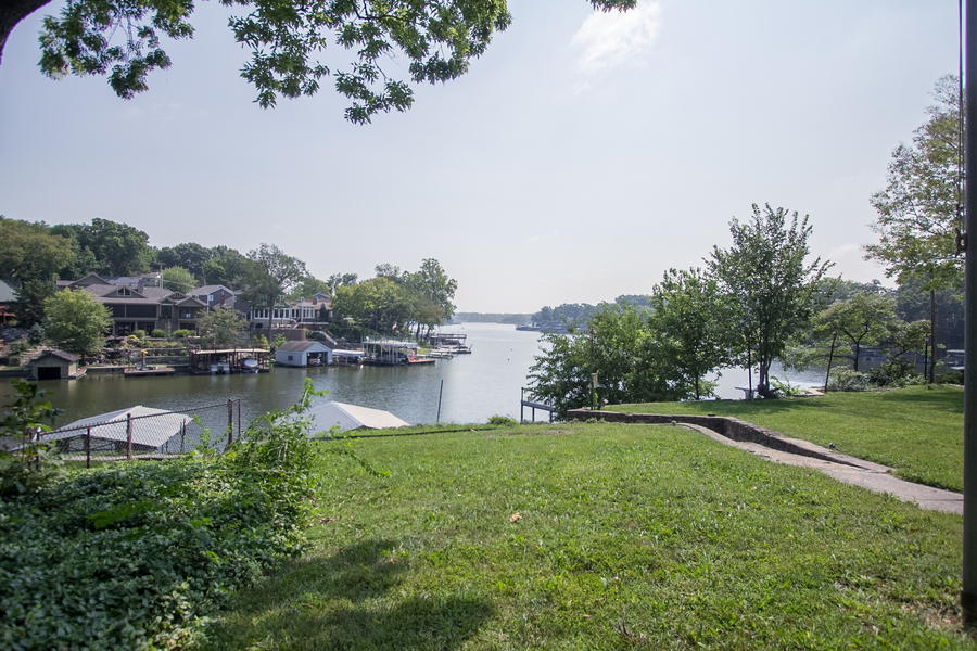 2 WR Street, Lake Lotawana, MO, 64086