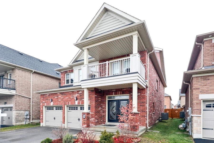 99 John Davis Gate, Stouffville, Ontario,