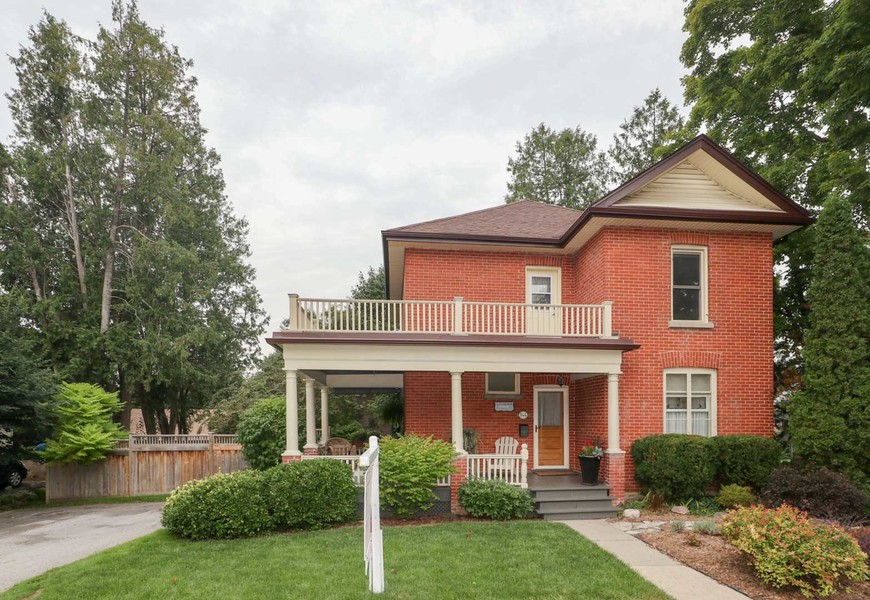 144 Lorne Ave, Newmarket, On,