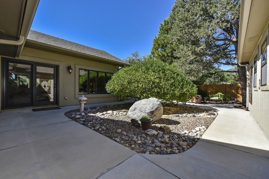 24 Friendship Lane, Colorado Springs, CO, 80904