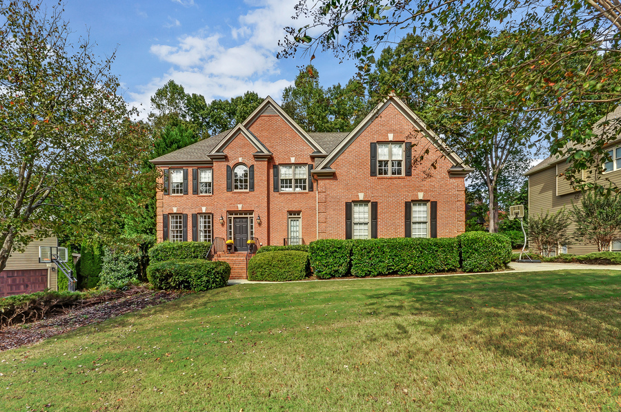 3870 Bridle Ridge Drive