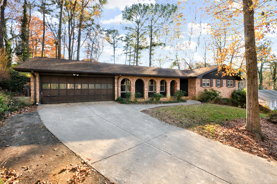 2700 Regency Drive