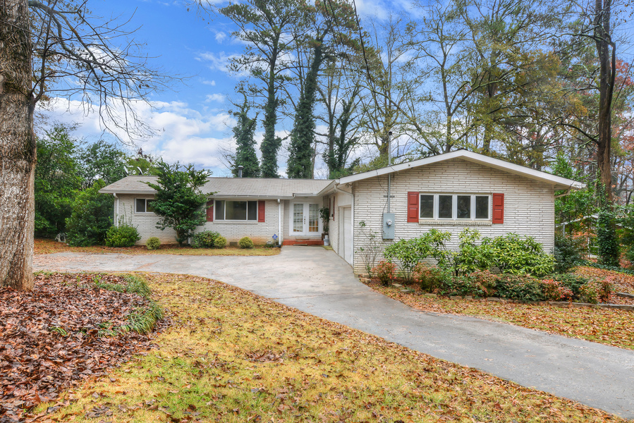 594 Safari Circle