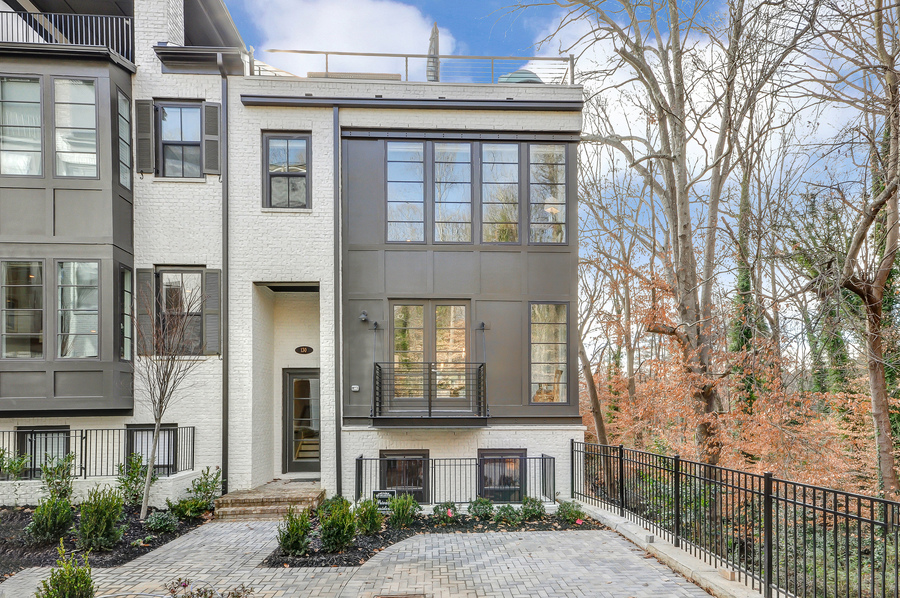 130 Ridgely Court
