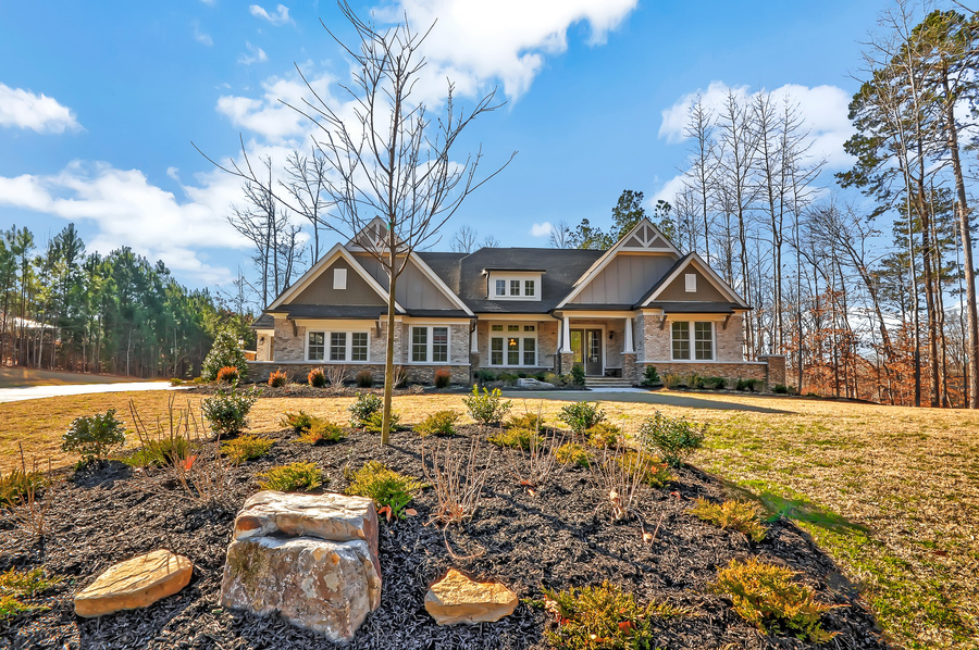 Lot 100 | 515 Founders Drive East