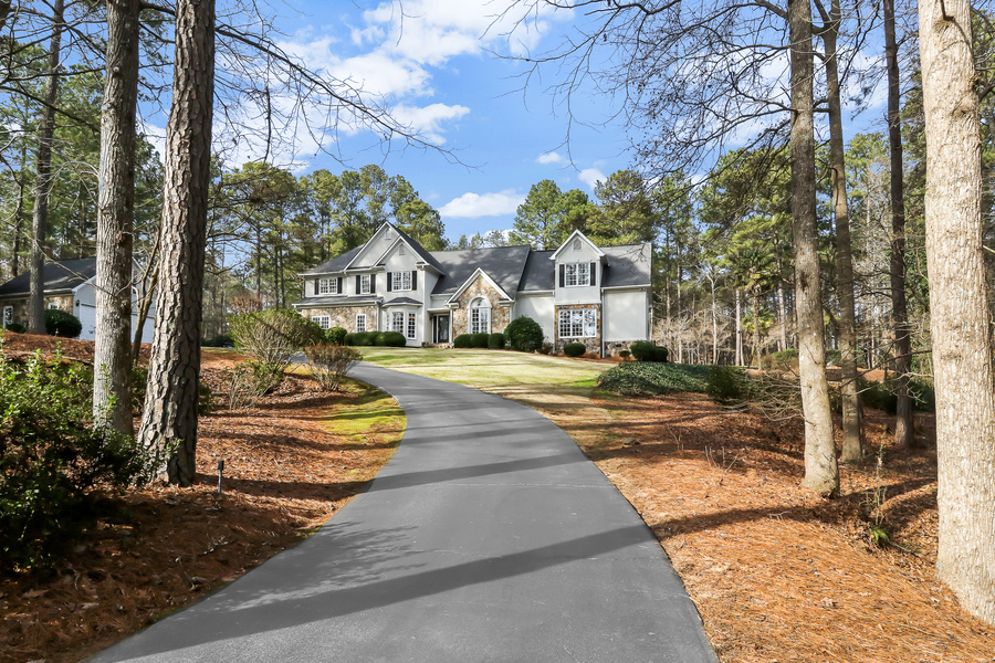 50 Longwood Lane