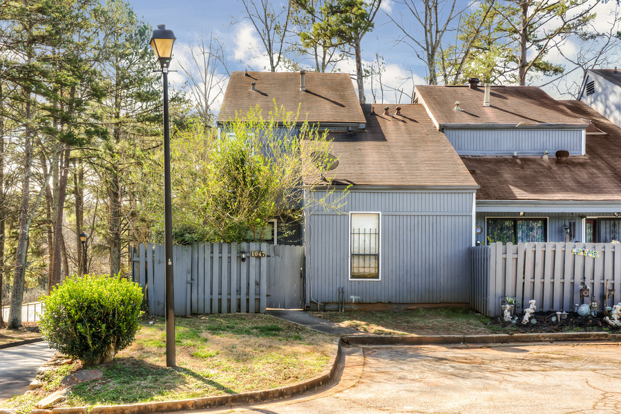 1047 Mariners Court