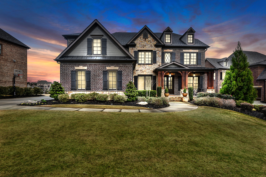 2585 Manor Creek Court