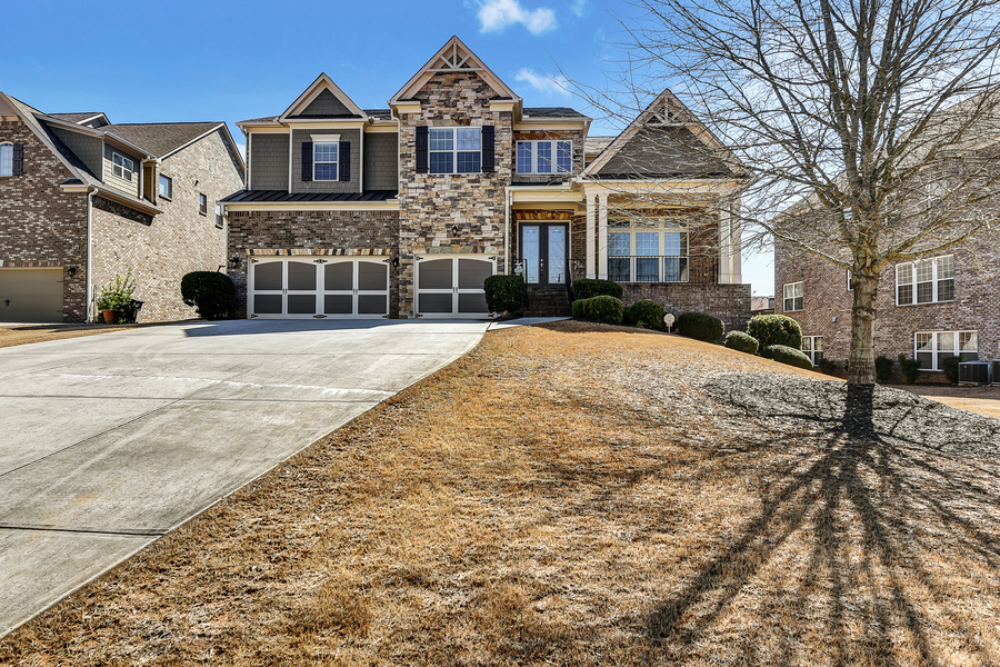 3738 Guildhall Trail