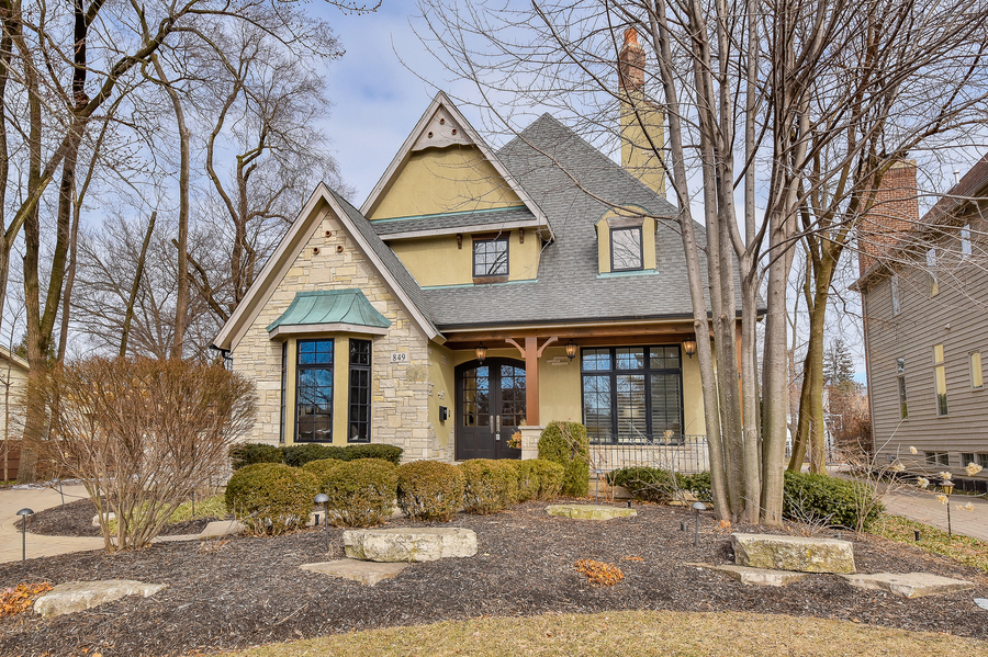 849 E Hillside Rd