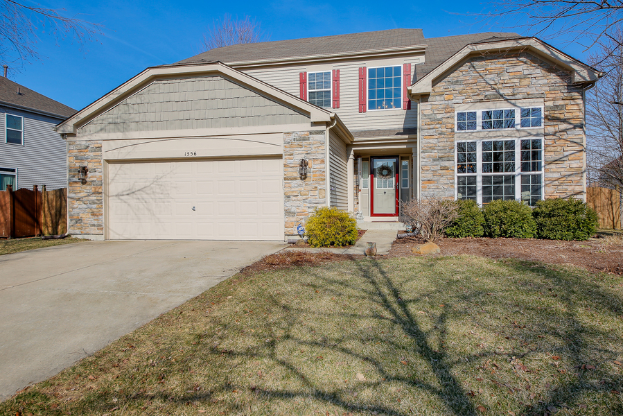 1556 Suncrest