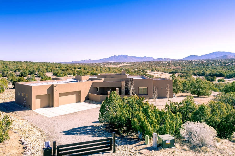16 Kokopelli Ct